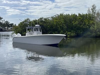 BOATZON | Front Runner Boats 33 Center Console 2024