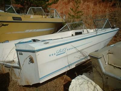 BOATZON | Galaxy Boats 1000 Bowrider OB Hull 1977