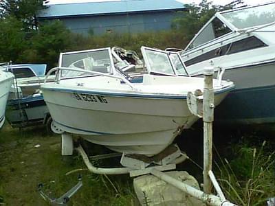 BOATZON | Galaxy Boats 180 Bowrider outboard hull 1979