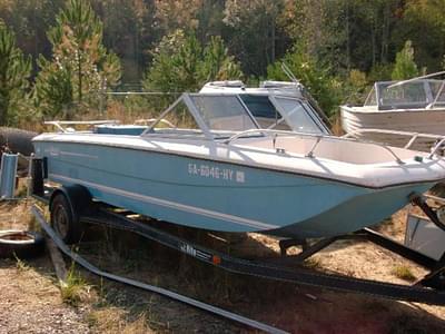 BOATZON | Galaxy Boats 185 Bowrider Mercruiser 120140 outdrive 1977