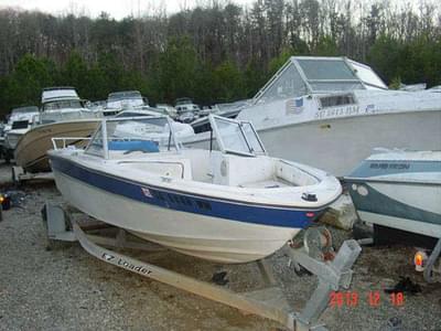 BOATZON | Galaxy Boats 185 Galaxy Bowrider Mercruiser 470 1979