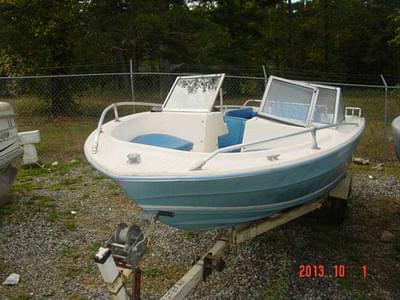 BOATZON | Galaxy Boats 19 Bowrider Mercruiser 470 1977