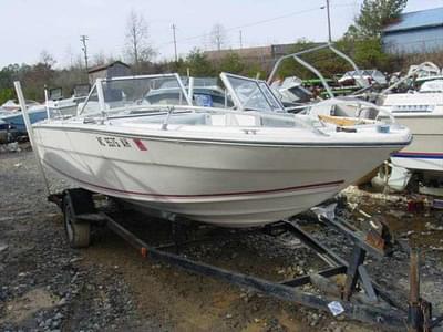 BOATZON | Galaxy Boats 19 Galaxy Bowrider 1977