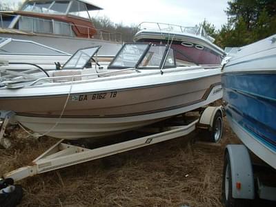 BOATZON | Galaxy Boats 65 Bowrider Mercruiser 120 1985 BOATZON | Galaxy Boats 65 Bowrider Mercruiser 120 1985