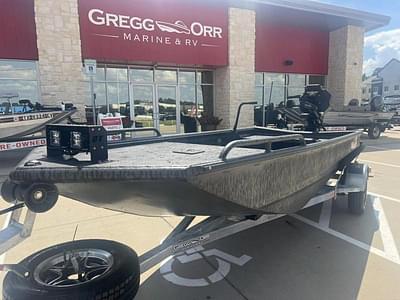 BOATZON | Gator-tail 1750 Savage Series 2025