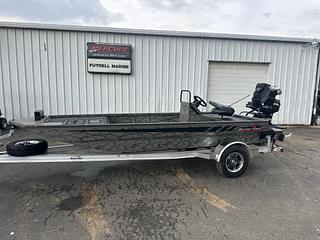 BOATZON | 2024 Gator-tail GB1860EXT