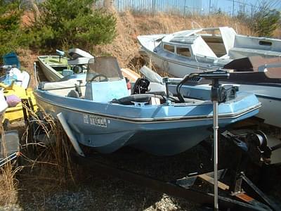 BOATZON | Glassmaster Fish Master 16 FM CC Bass Boat 1975