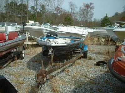 BOATZON | Glasstream 184 Bass Boat Hull 1984