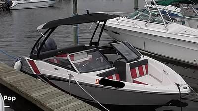 BOATZON | Glastron GTS 180