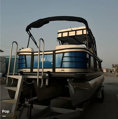 BOATZON | Godfrey Pontoon 250