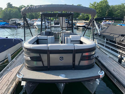 BOATZON | Godfrey Pontoons AquaPatio 255 SDE 2022