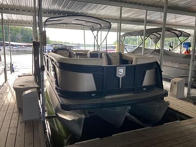 BOATZON | Godfrey Pontoons Monaco 235 C iMPACT  29 in Center Tube 2021