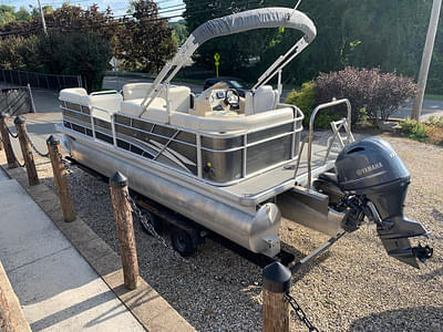 BOATZON | Godfrey Pontoons SW 2186 C4 TT25 2018