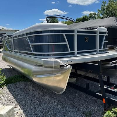 BOATZON | Godfrey Pontoons Sweetwater 2086 C 2024