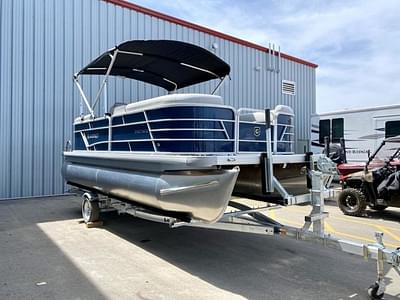 BOATZON | Godfrey Pontoons Sweetwater 2086 SB 2022