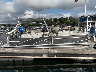 BOATZON | Godfrey Pontoons SWPE 255 SDP 2017