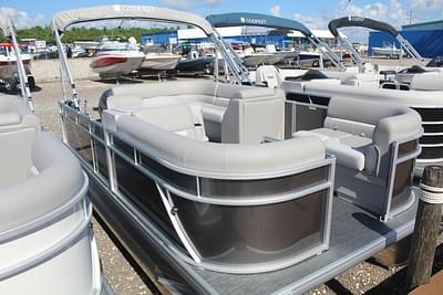 BOATZON | Godfrey Pontoons Xperience 1680 CX 2025