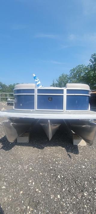 BOATZON | Godfrey Pontoons Xperience 2286 SBX 2024