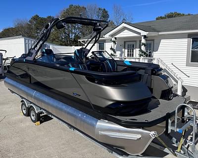 BOATZON | Godfrey XP 2700 W  Single 400HP v10 2024