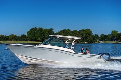 BOATZON | Grady-White Freedom 325 2024