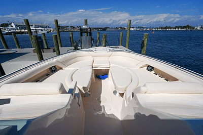 BOATZON | Grady-White Freedom 375 2024