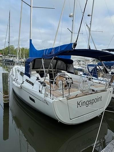 BOATZON | Hanse 388 2019