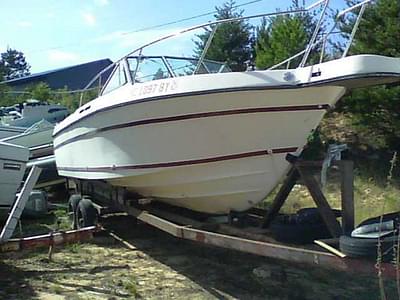 BOATZON | Harbor Craft 250 Offshore Fisherman Cuddy Mercruiser 260 Jack Shaft 1984