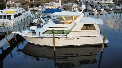 BOATZON | Hatteras 50 Sport Deck Motor Yacht 1996