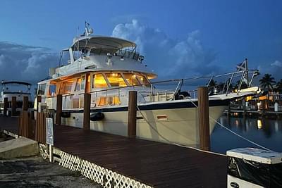 BOATZON | Hatteras 56 Motor Yacht