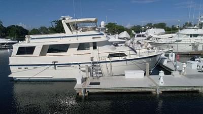 BOATZON | Hatteras 58 Motoryacht 1985