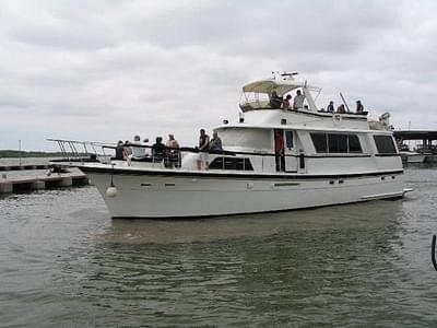 BOATZON | Hatteras 58 Wide Body 1980