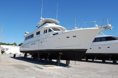 BOATZON | Hatteras 78 Aft Cockpit Motoryacht 1990