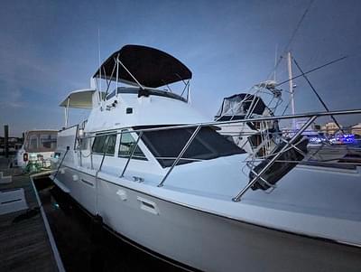 BOATZON | Hatteras Cock Pit 1996