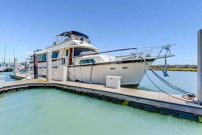 BOATZON | Hatteras Motoryacht 1984