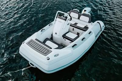 BOATZON | 2022 Highfield Sport 300