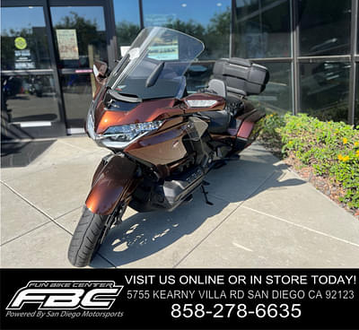 BOATZON | Honda® Gold Wing Pearl Stallion Brown 2018