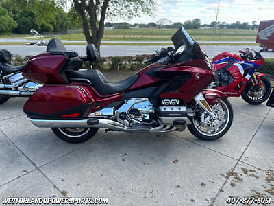 BOATZON | Honda® Gold Wing Tour Candy Ardent Red 2018