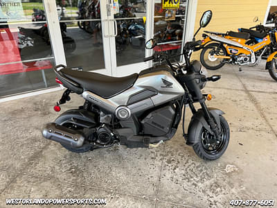 BOATZON | Honda® Navi Arctic Silver Metallic 2024