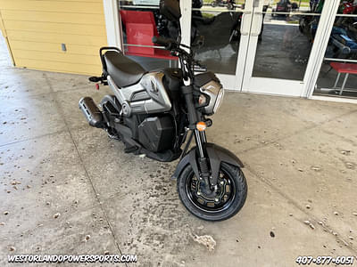 BOATZON | Honda® Navi Arctic Silver Metallic 2024