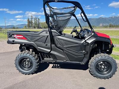 BOATZON | Honda® Pioneer 1000 EPS 2024