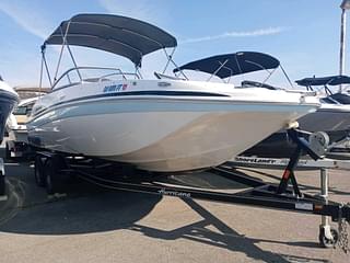 BOATZON | 2018 Hurricane 217 Sundeck