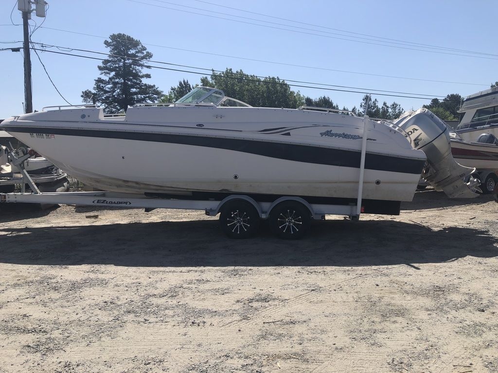 2003 Hurricane SD260 - Sold Boat