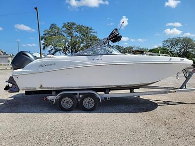 BOATZON | Hurricane SUNDECK 217 2019