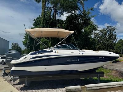 BOATZON | Hurricane SunDeck 2200 DC OB 2023