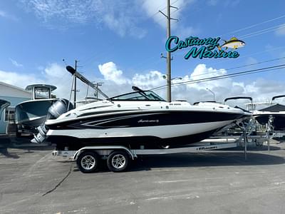 BOATZON | Hurricane SunDeck 2200 DC OB 2023