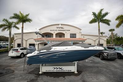 BOATZON | Hurricane SunDeck 2200 OB 2023