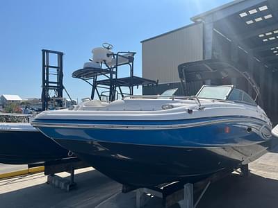 BOATZON | Hurricane SunDeck 2400 OB 2012