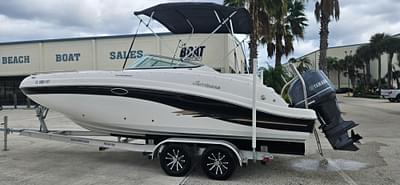 BOATZON | Hurricane SunDeck 2486 OB 2015