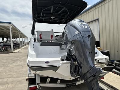 BOATZON | Hurricane SunDeck 2600 OB 2024