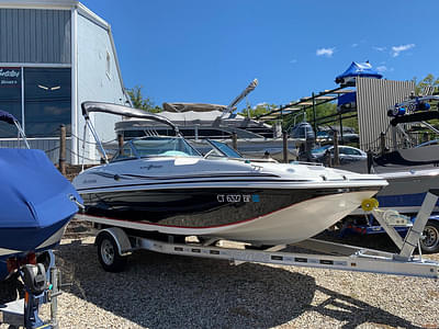 BOATZON | Hurricane SunDeck SD 187 OB 2013